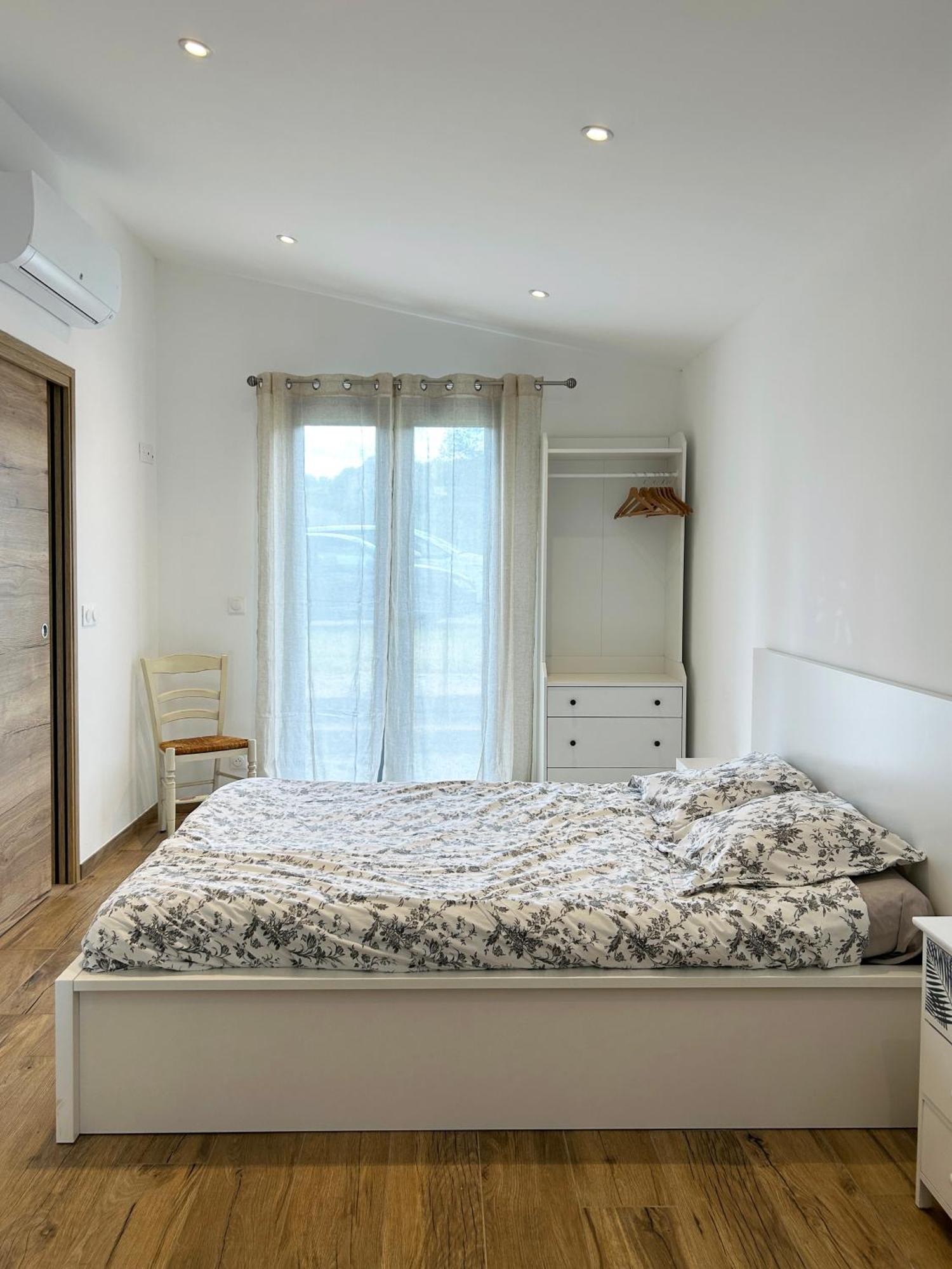 הוילה Mane  Le Petit Cabanon Provencal מראה חיצוני תמונה