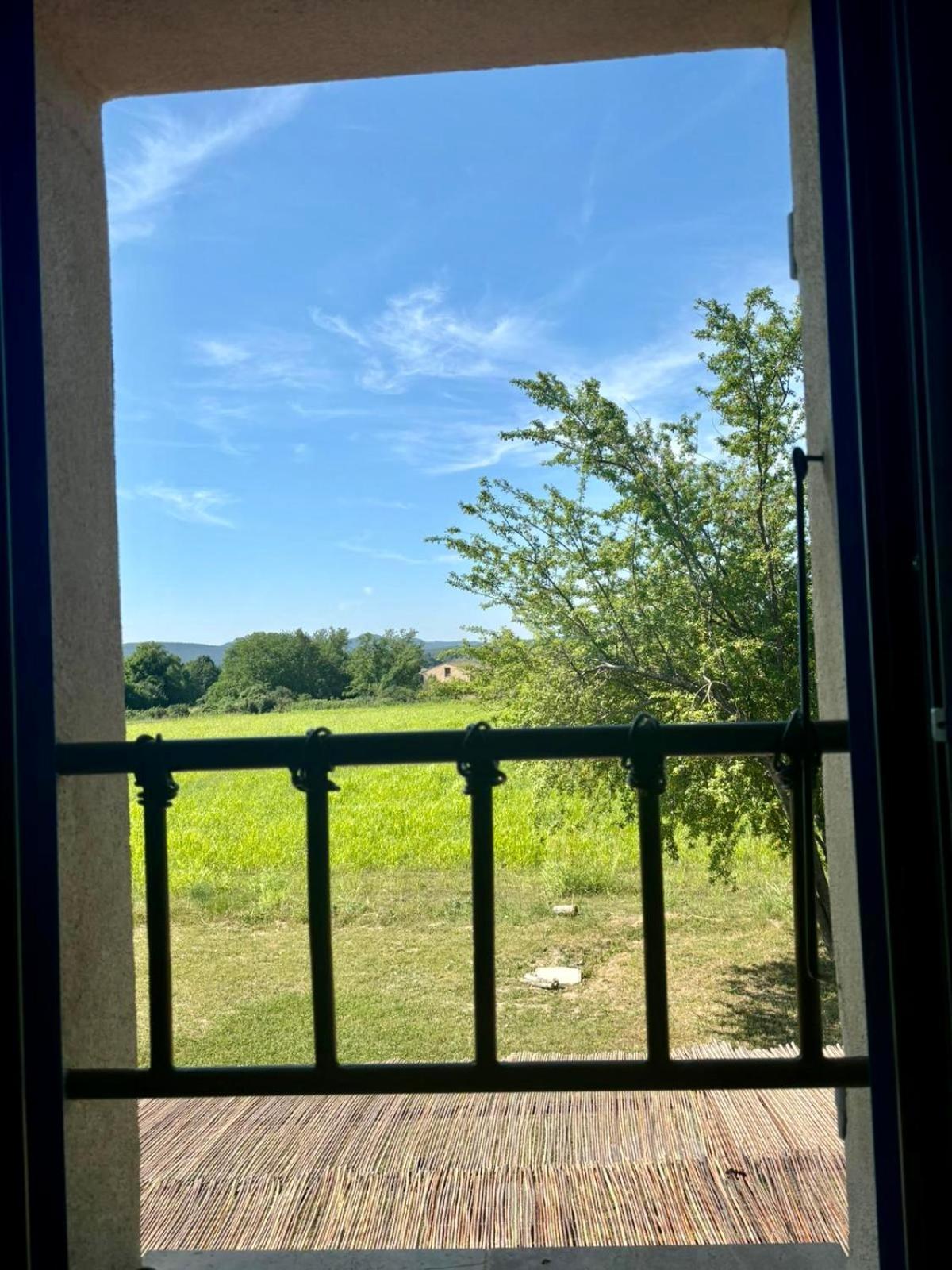 הוילה Mane  Le Petit Cabanon Provencal מראה חיצוני תמונה